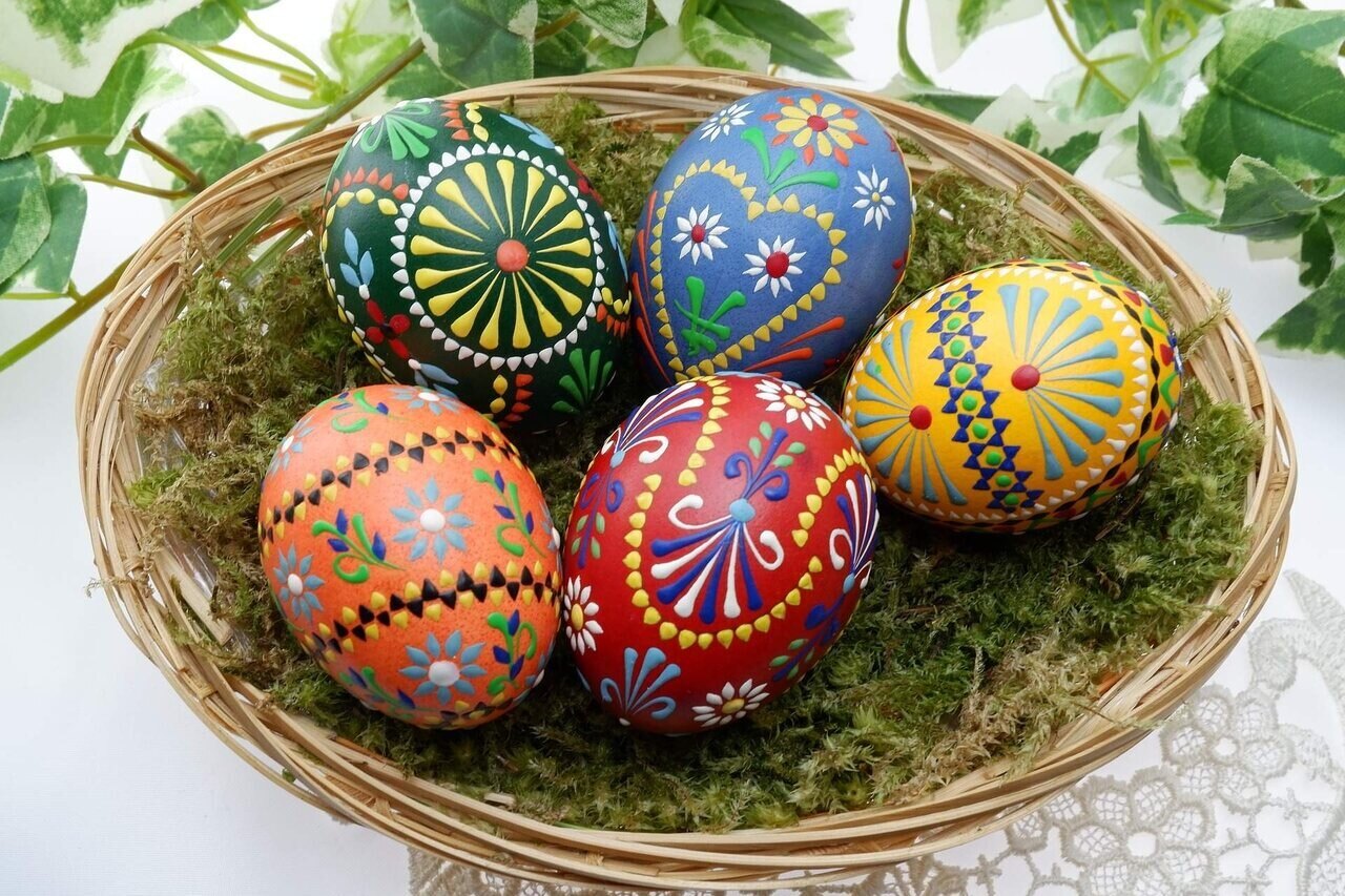 Húsvét-Tojás-Easter-Eggs-Ornament-Díszítés Декорація озера Балатон