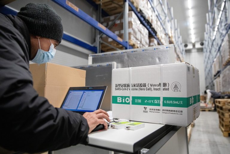 Sinopharm Chinese Vaccine Vakcina Oltás