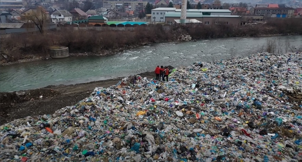 Tisza River Pollution Environment Waste Garbage