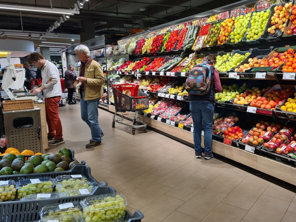 food store spar price inflation in hungary