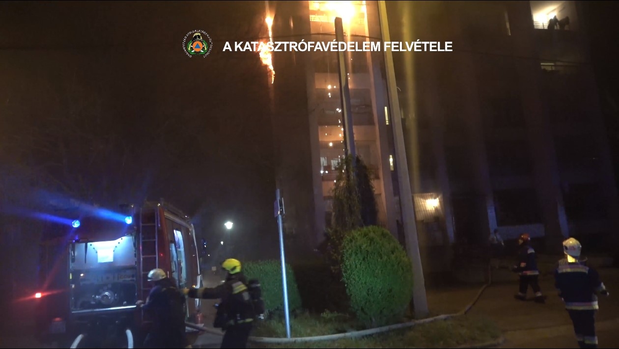 Apartment Building Fire Recording