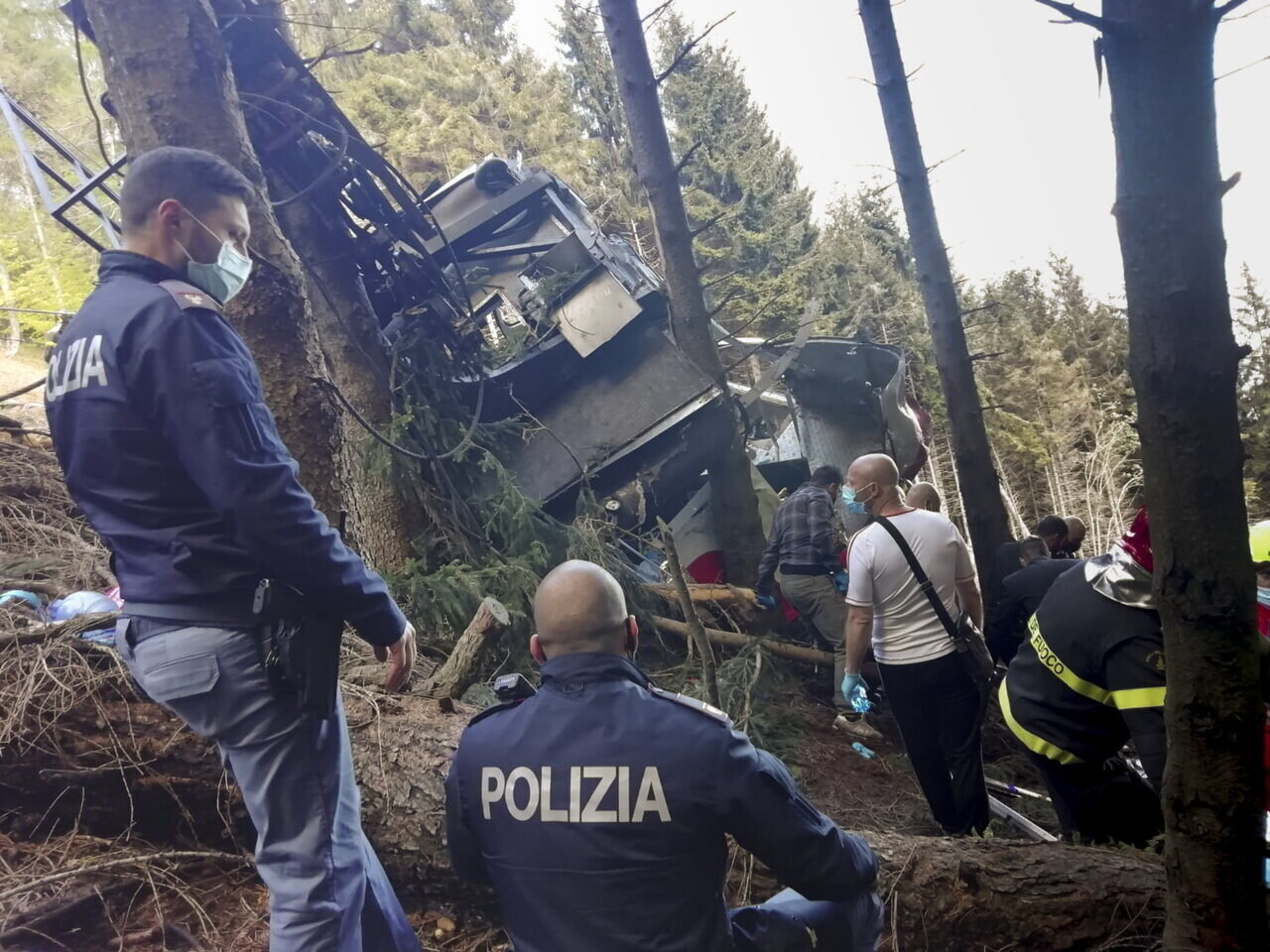 Olaszország Italia Tragedia Desastre Accidente Muerte Rescate Redimensionado