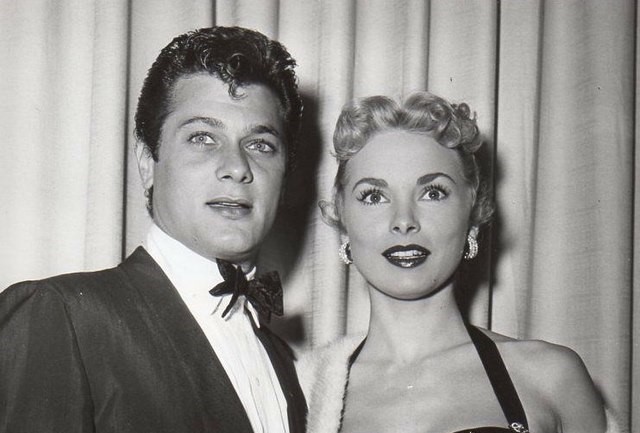 Tony Curtis y Janet Leigh