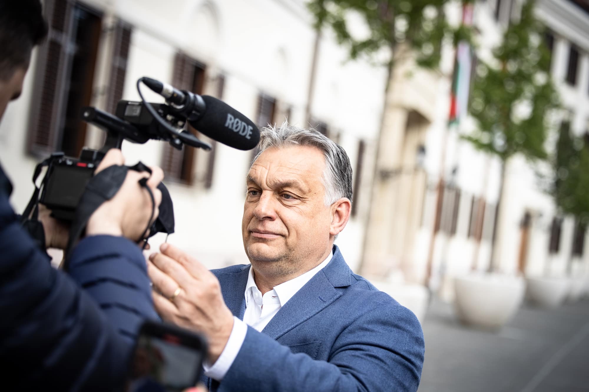 Orbán mit Kamera
