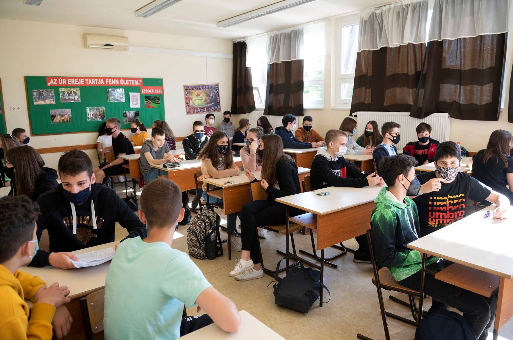 scoala elevilor din Ungaria