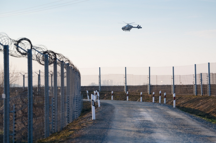 مراقبة الحدود المجرية
