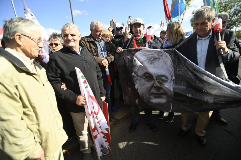 Marche pour la liberté de commémoration de la révolution hongroise de 1956