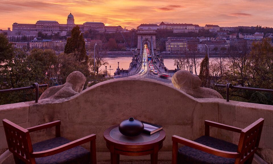 Four-Seasons-Hotel-Gresham-Palace-Budapest