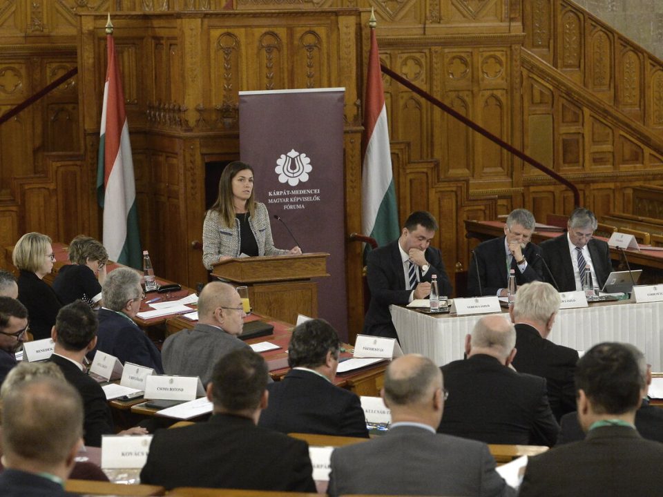 Hungary-speaker-parliament