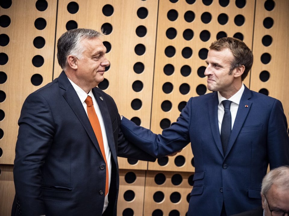 Orbán-Macron