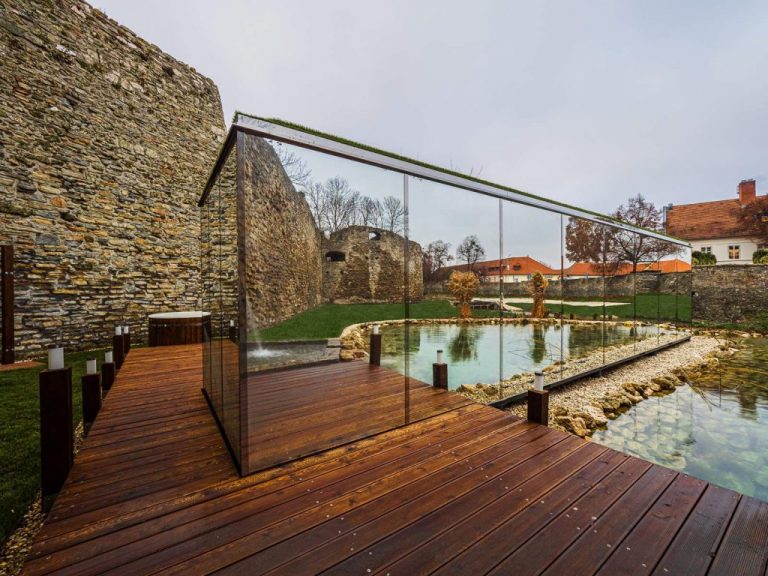 Platan-Tata-Mirror-Spa-Varrosedign-Hungary