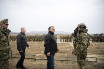 Viktor-Orban-militaire