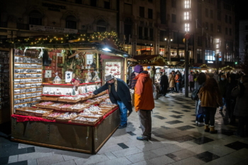 Mercado de Navidad Budapest Plaza Vörösmarty