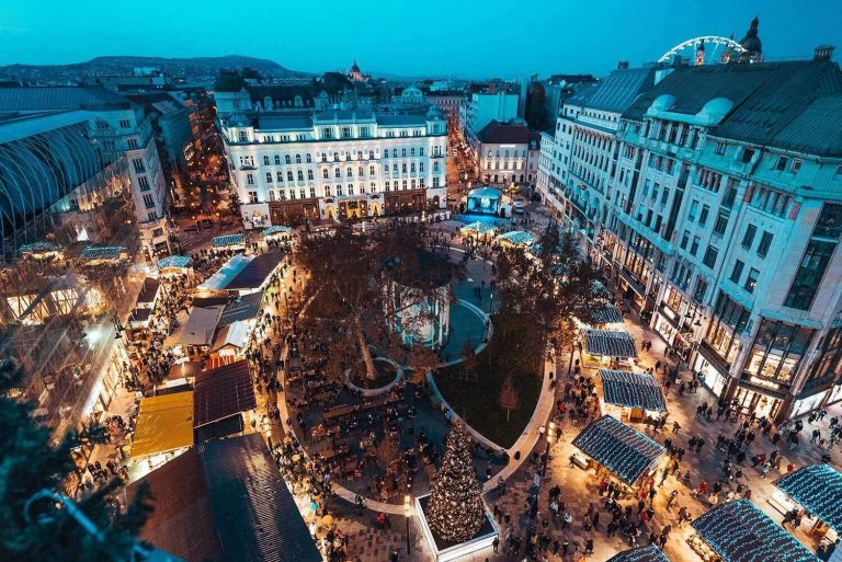 Budapest Christmas Markets Vörösmarty Square_Budapest