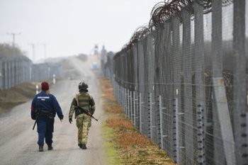 Maďarský hraniční kontrolní plot