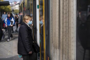 mask restriction hungary