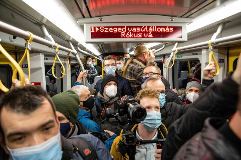 Tram-train-crowd