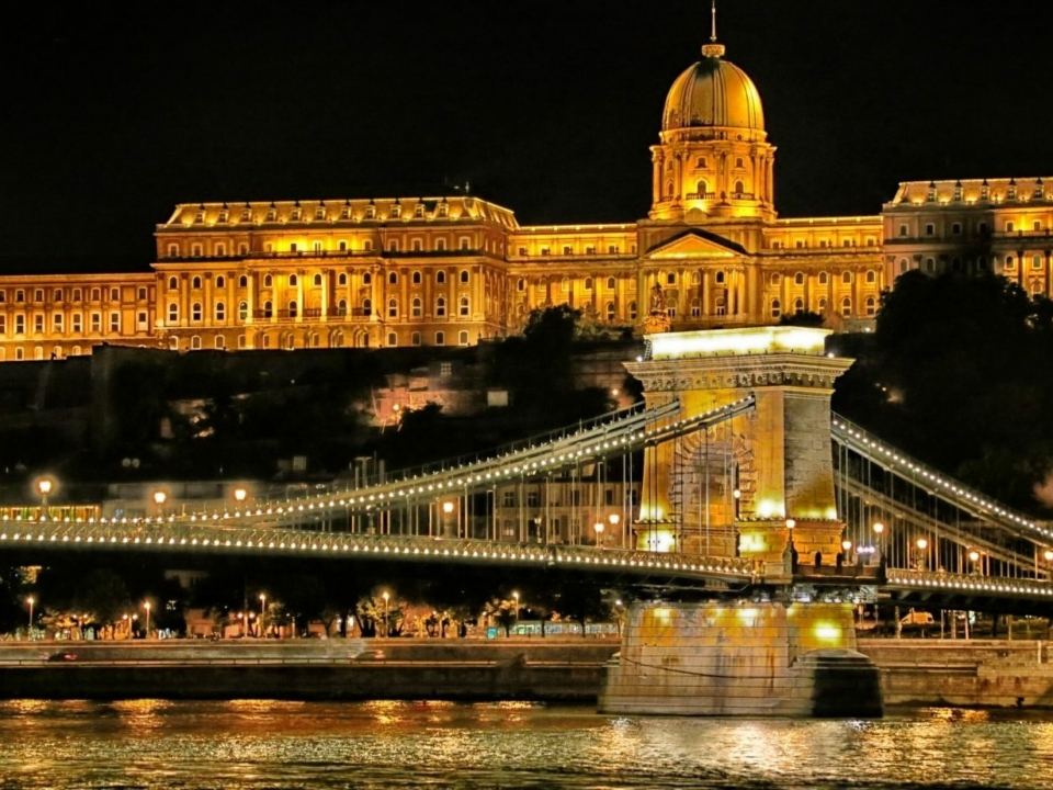 mejor lugar para celebrar la víspera de Año Nuevo crucero por el Danubio 2