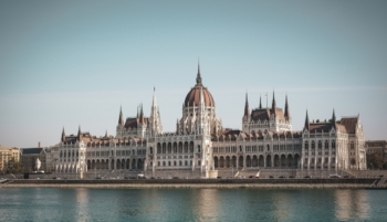 Budapest Parlamento Hungría Danubio