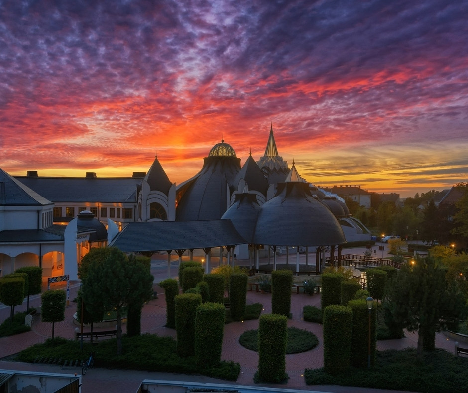 The most spectacular Hungarian thermal baths outside of the capital - Hagymatikum