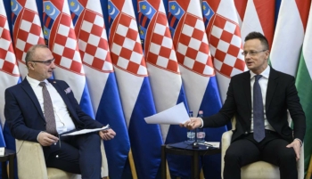 क्रोएशिया हंगरी 30 साल कूटनीति संबंध