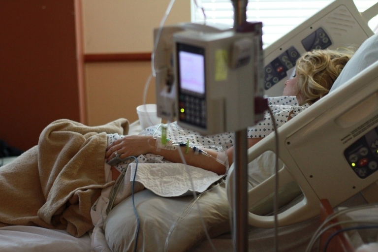 woman in hospital