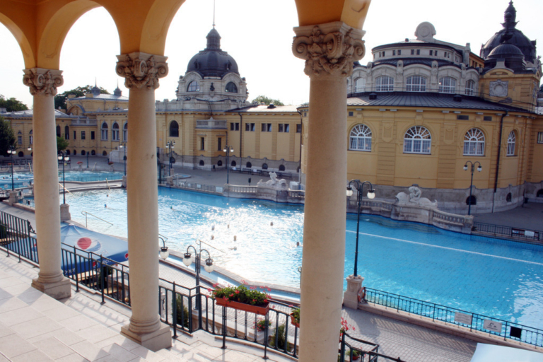 széchenyi thermal bath