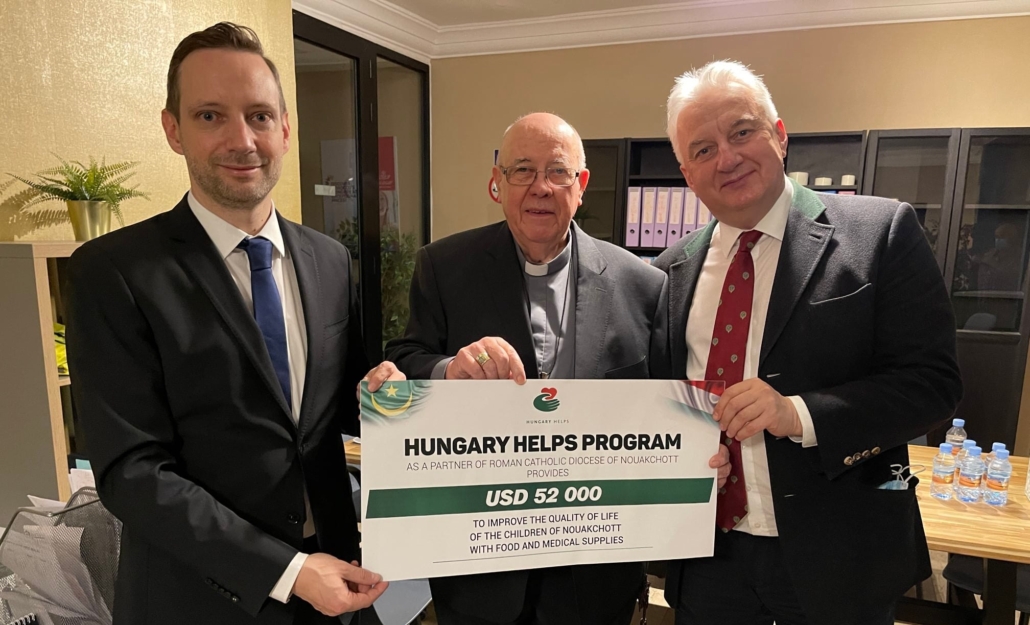 El programa de ayuda de Hungría del gobierno ayuda a Mauritania