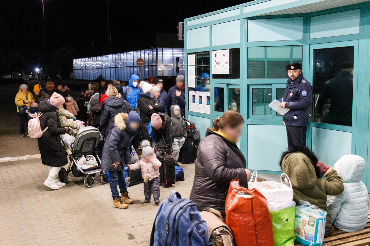 Hungarian Border at Beegsurány 4