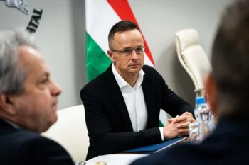 हंगरी के पीटर स्ज़िजार्तो विदेश मंत्री