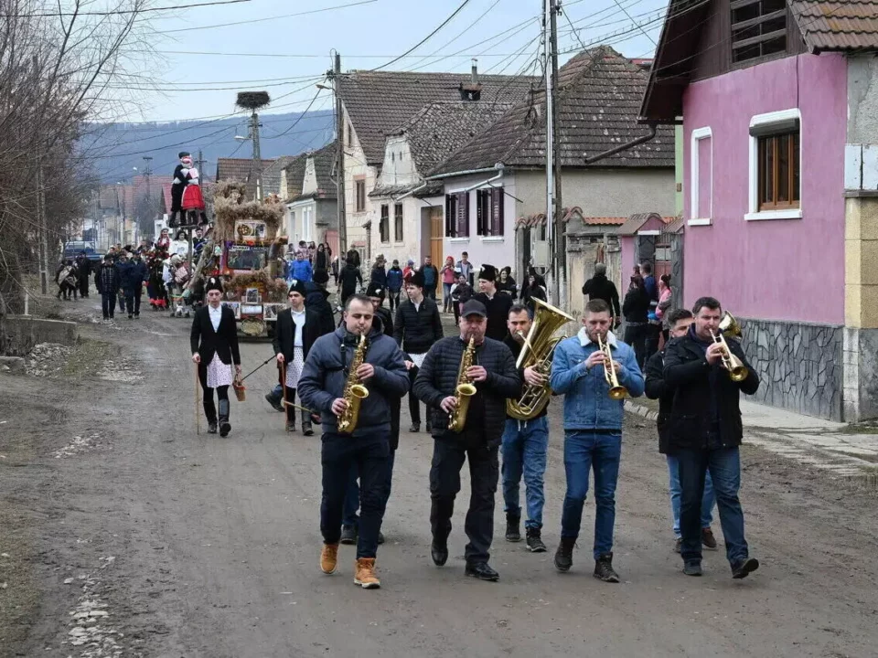 Volksmusikdorf in Rumänien