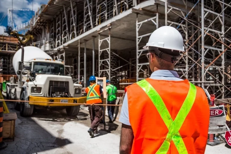 construction-workers