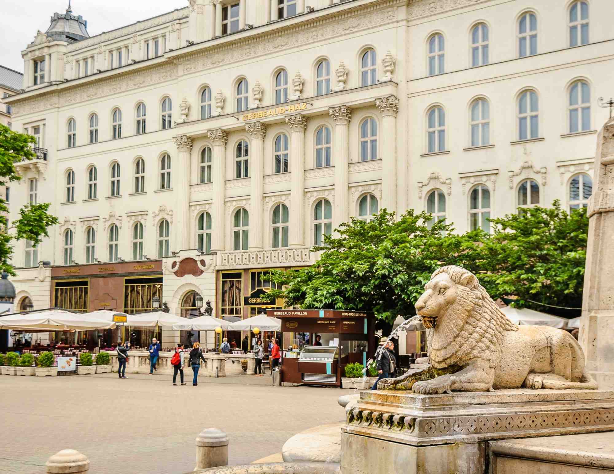 oldest pastry shops in Budapest 6