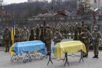 यूक्रेन के सैनिकों का अंतिम संस्कार