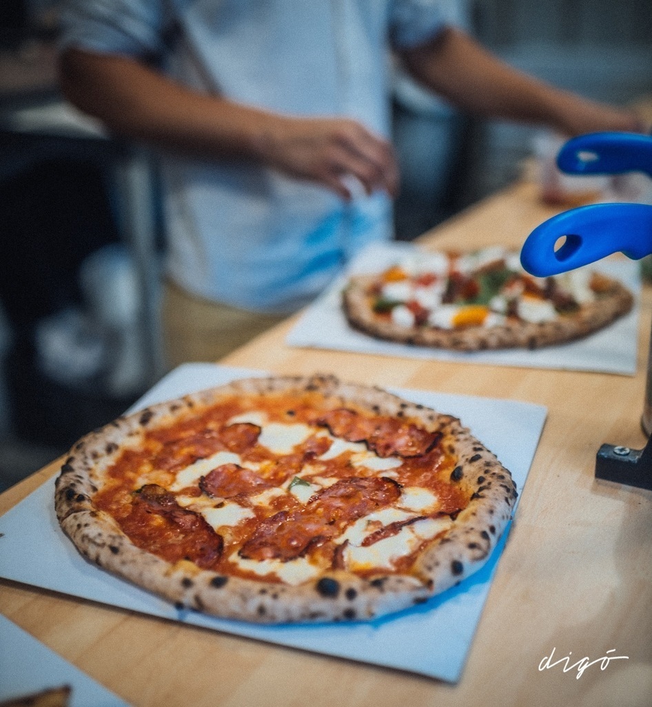 Budapest restaurant pizza