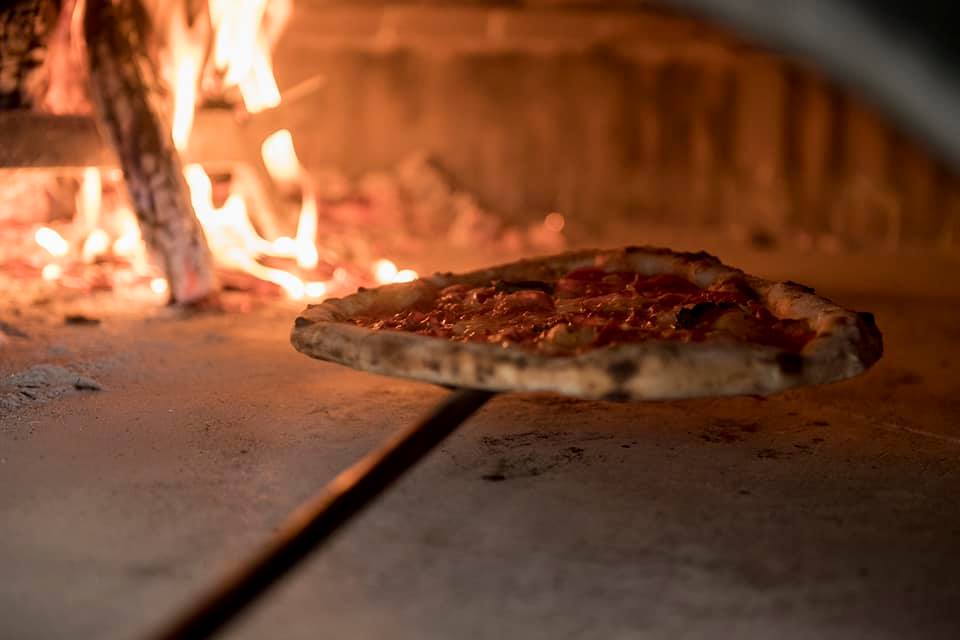 Budapest restaurant pizza