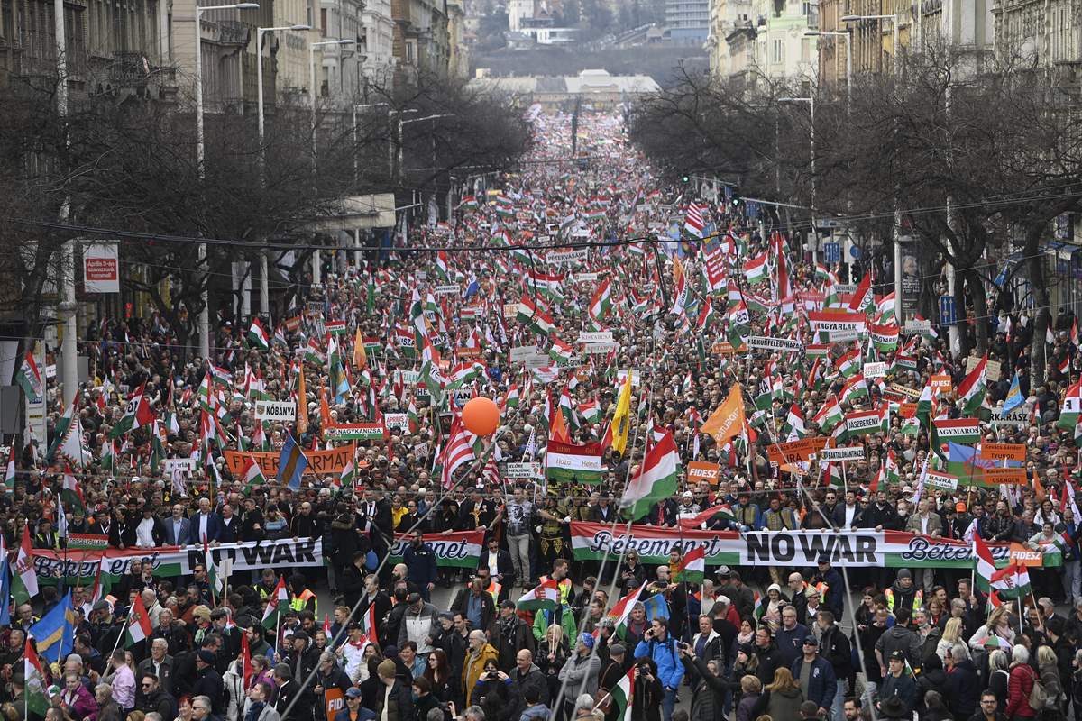 peace march 2022 fidesz hungary budapest orbán