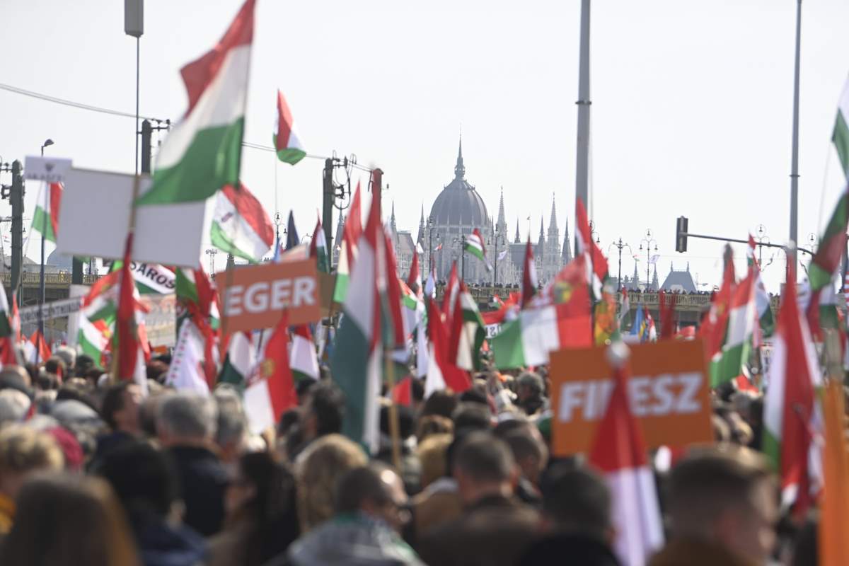 peace march 2022 fidesz hungary budapest orbán