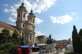 dobó istván square eger