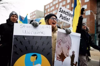 Ukrajinská demonstrace Putin zavřel nebe
