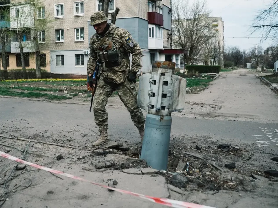 Calle bomba de guerra de Ucrania