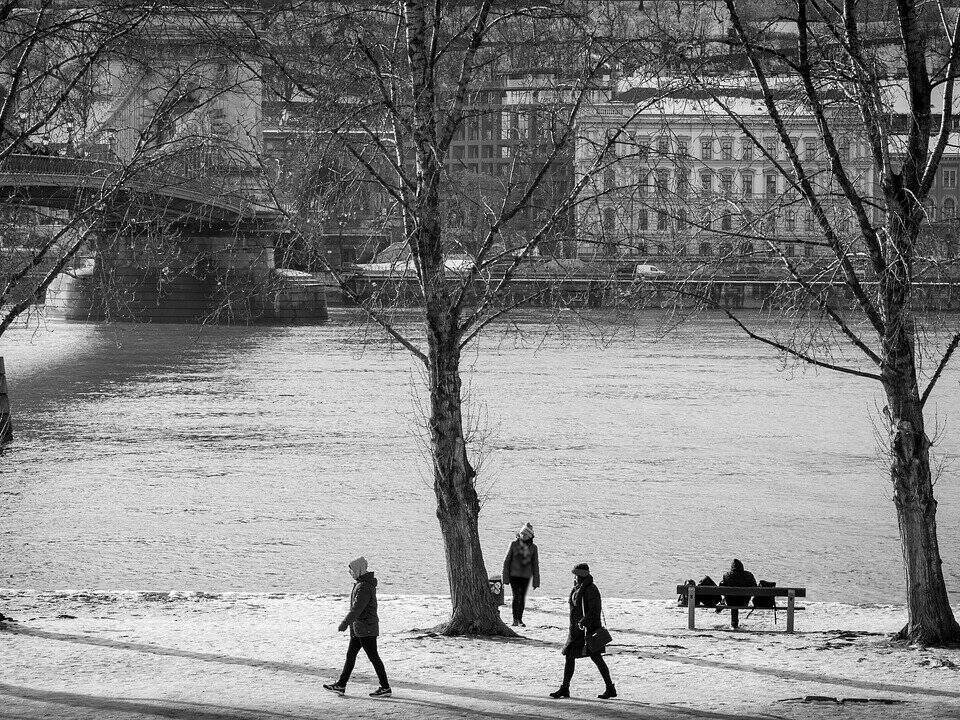 budapest hungary danube winter snow