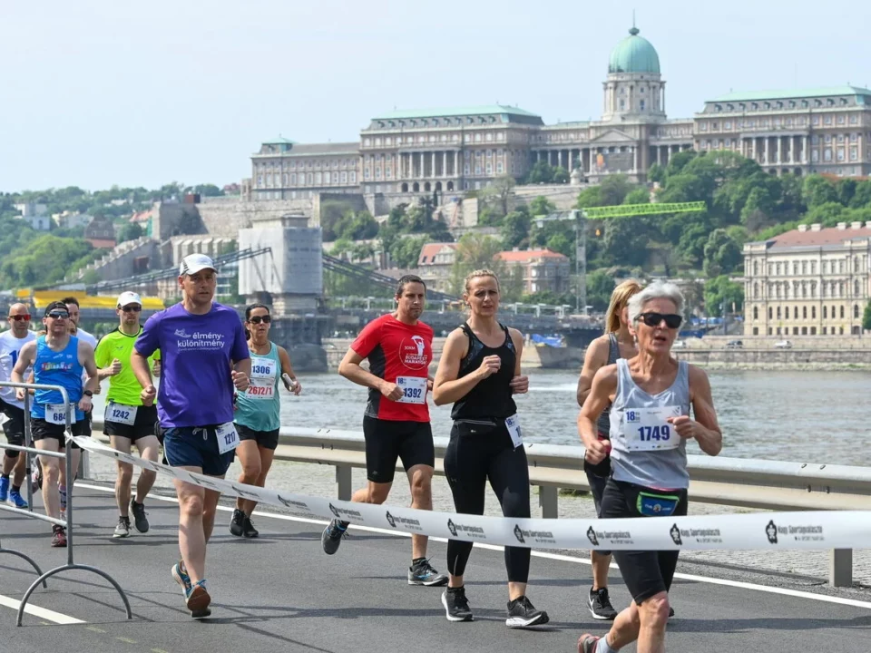 18 let - 18 km Budapešť v běhu