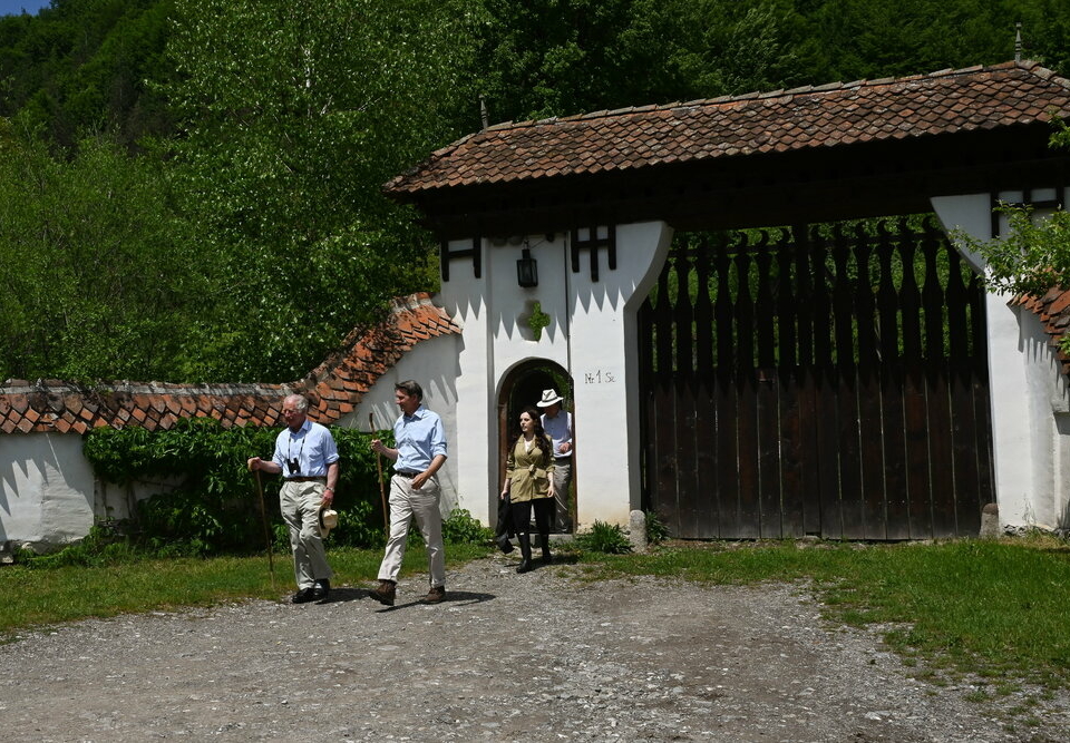 Prince-Charles-in-Transylvania Hungarian village