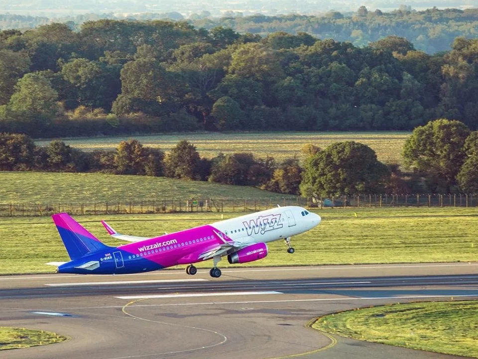Злітно-посадкова смуга Wizz Air