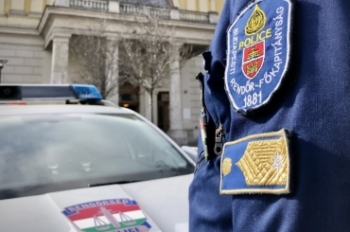 匈牙利警察毒贩在布达佩斯被捕