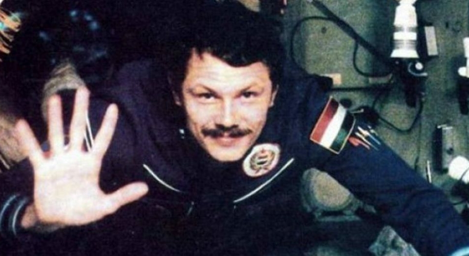 Farkas Bertalan astronaut ungur