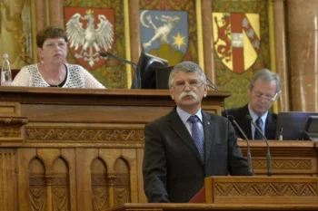 Président László Kövér retraité du parlement