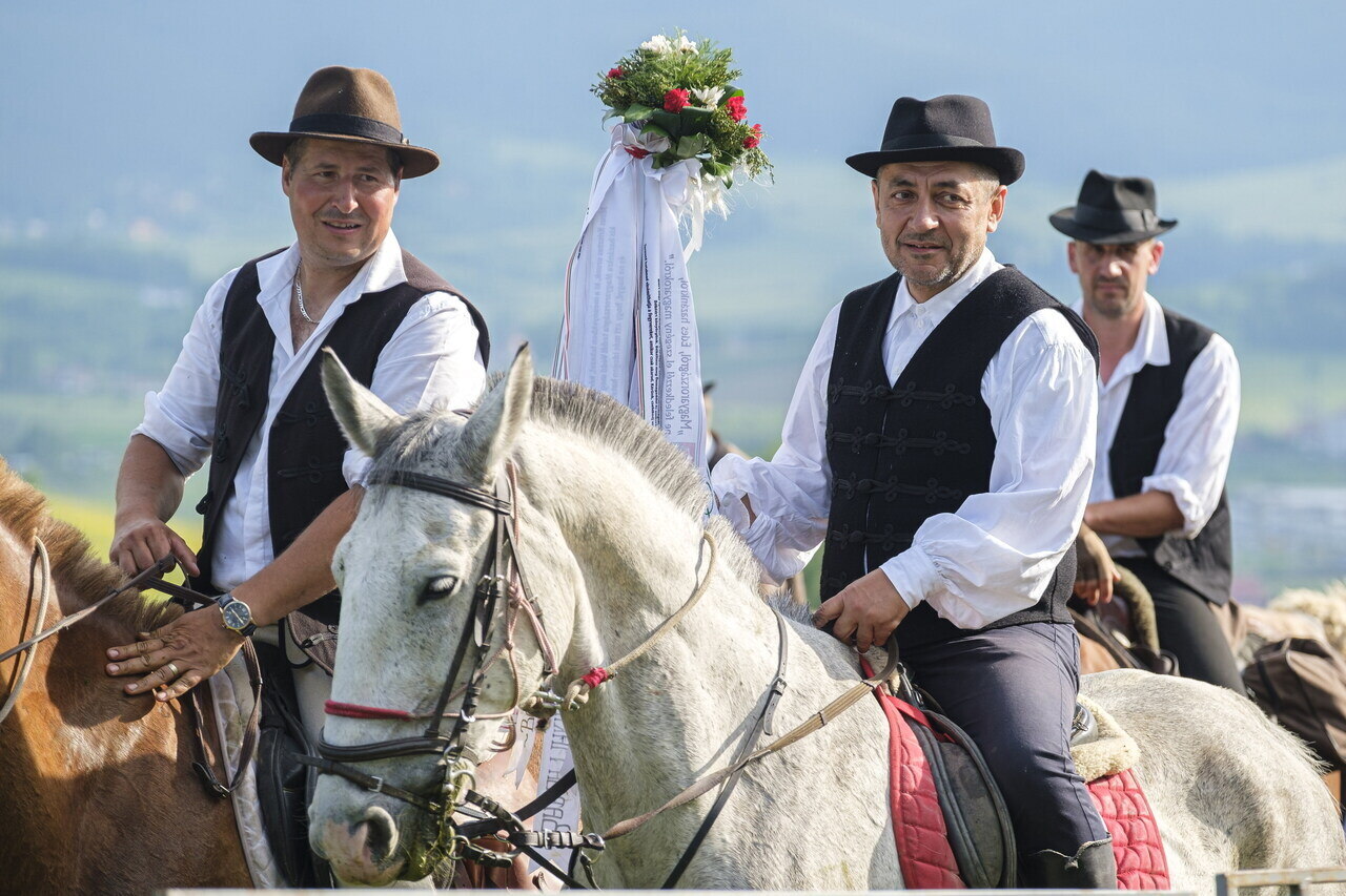 csíksomlyó pilgrimage búcsú