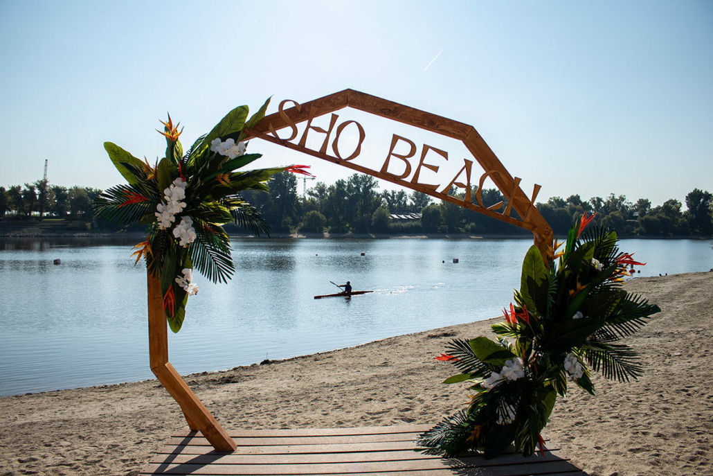 sho beach budapest danube